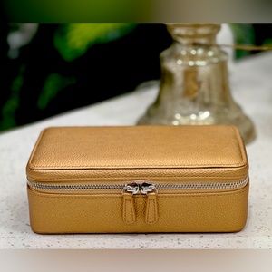 MARK & GRAHAM Medium Travel Jewelry Case